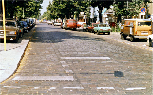 Foto: Nach Umplanung entstandener neuer Querschnitt der Reichenberger Straße in Berlin. 