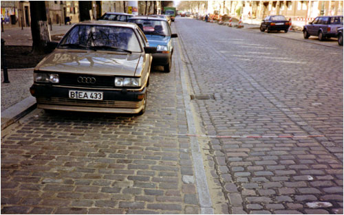 Foto: Mehrzweckstreifen Reichenberger Straße in Berlin. 