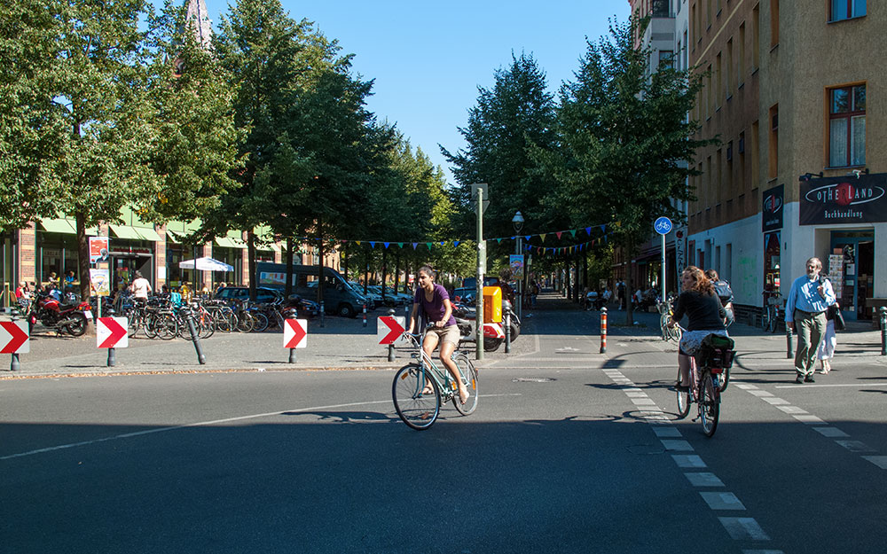 Foto: Radweg Bergmannstraße.