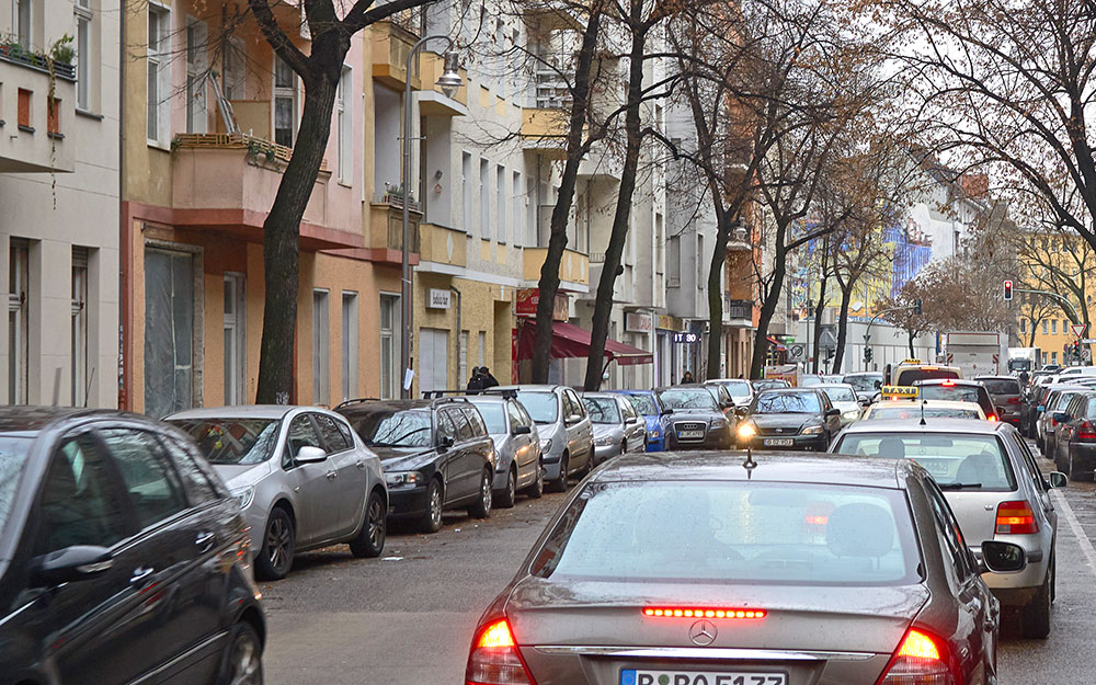 Foto: Stau in der Donaustraße.