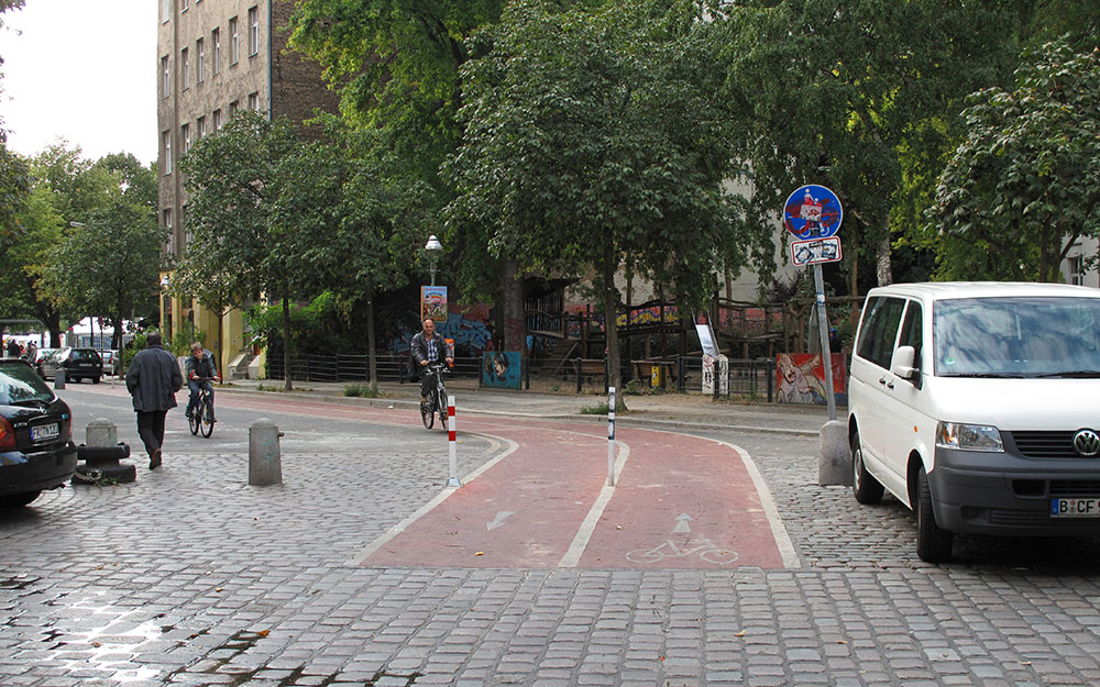 Foto: Radweg Naunynstraße.